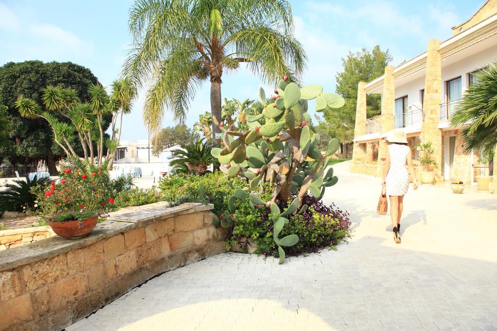 Eden Resort Country Удженто Экстерьер фото