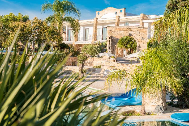 Eden Resort Country Удженто Экстерьер фото